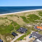 Lill - 50m From The Sea By Interhome Bjerregård