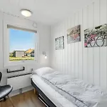 Lill - 50m From The Sea By Interhome *
