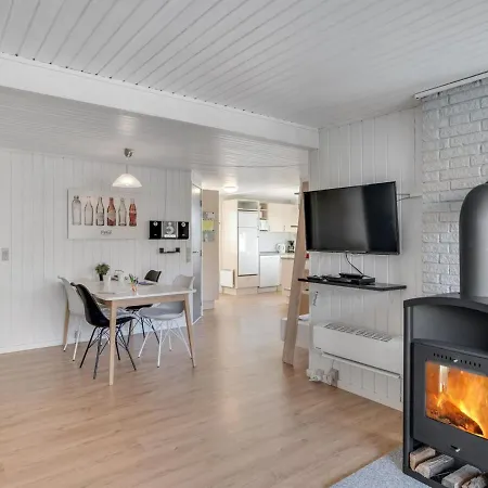Сasa de vacaciones Lill - 50m From The Sea In Western Jutland By Interhome *