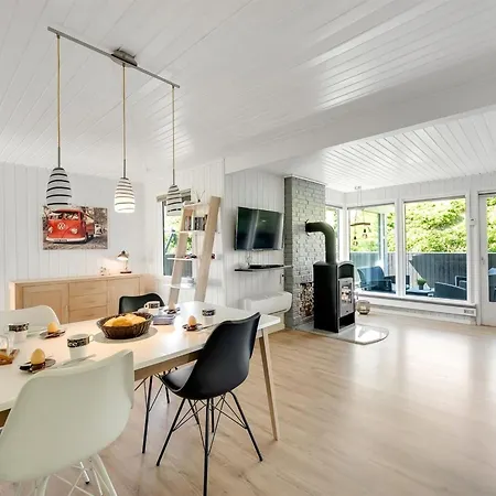 Lill - 50m From The Sea By Interhome Bjerregård