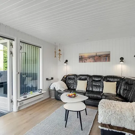 Сasa de vacaciones Lill - 50m From The Sea By Interhome *