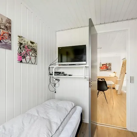 Lill - 50m From The Sea By Interhome * Bjerregård